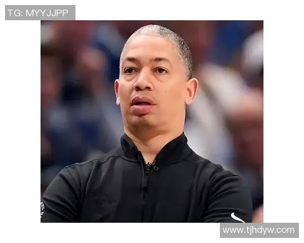 泰伦卢这啥用人？科林斯彻底用废，候补毫无防卫，主帅采访被撤销